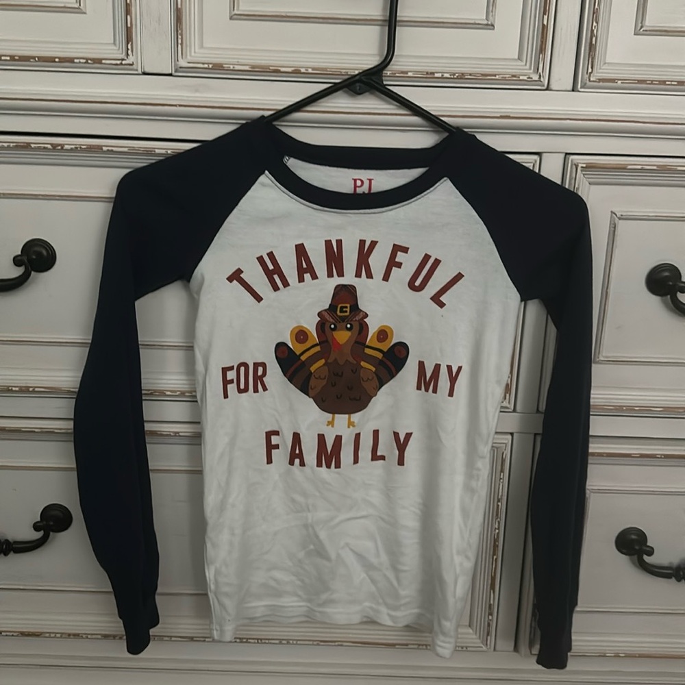 Unisex-size 10- thanksgiving Pajamas-Brand New-unopened package